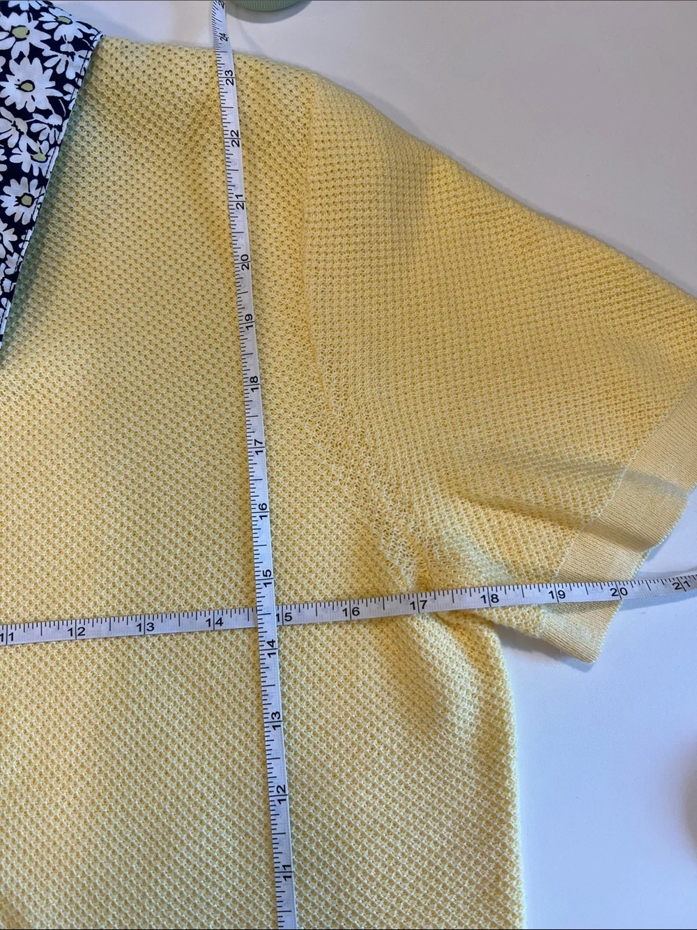 J. Crew - M, Yellow Textured Knit Top with Navy Daisy-Print Collar